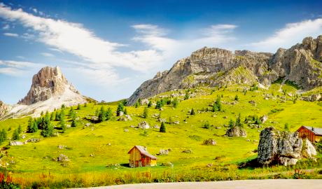 Panoramatour in die Bergwelt der Dolomiten
